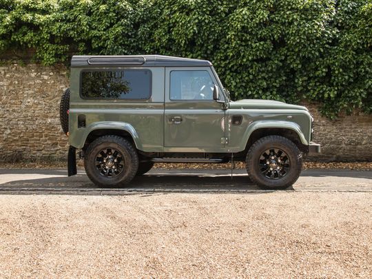 2016 Land Rover  Defender 90 XS  