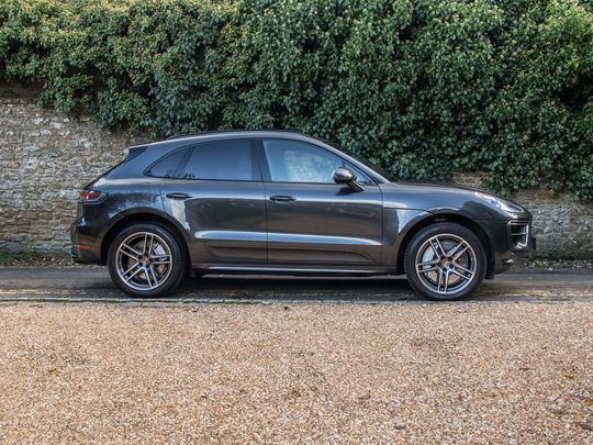 2021 Porsche  Macan Turbo  