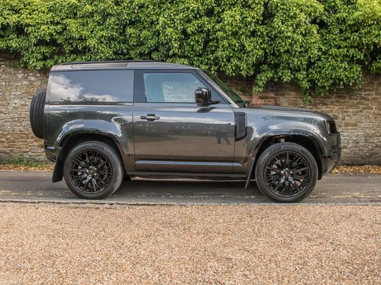 2025 Land Rover  Defender 90 D350 Hardtop
